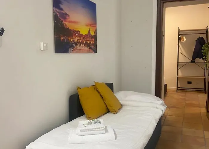 Cozy Colosseo Apartment